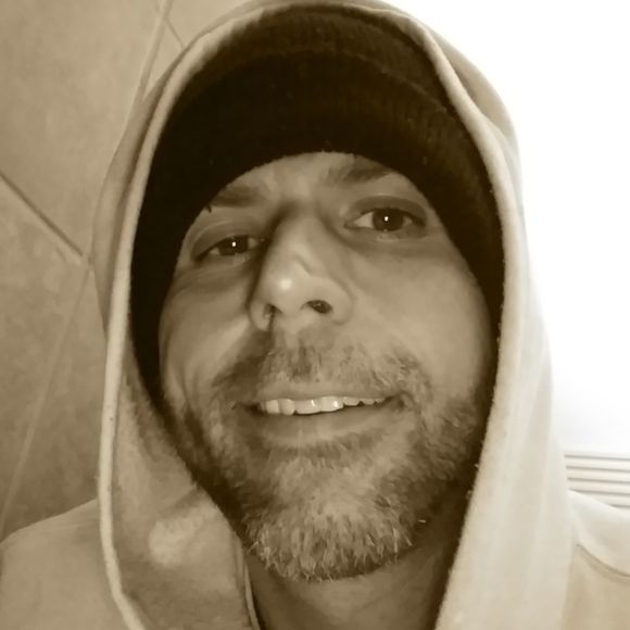 Meet your Posher, Derek - Picture 1 of 1